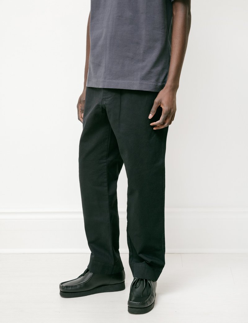 Margaret Howell Tapered Trouser in Workwear Cotton - Black