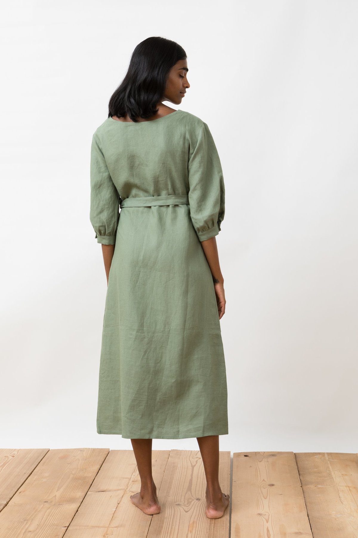 Jungle Folk Linen wrap dress wanja - almond green | Garmentory