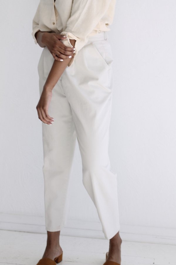 Vintage Chic Pleated Khakis Vintage Chic Pleated Khakis