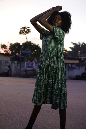 ReRuns Layer Dress in Bullfrog ReRuns Layer Dress in Bullfrog