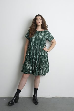 ReRuns Layer Dress in Bullfrog ReRuns Layer Dress in Bullfrog