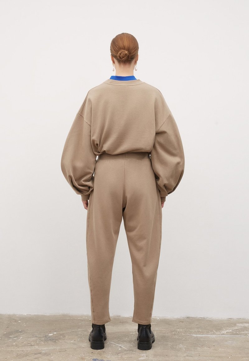 Kowtow Linear Pant - Mud Kowtow Linear Pant - Mud