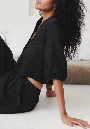 Tie Blouse Tie Blouse