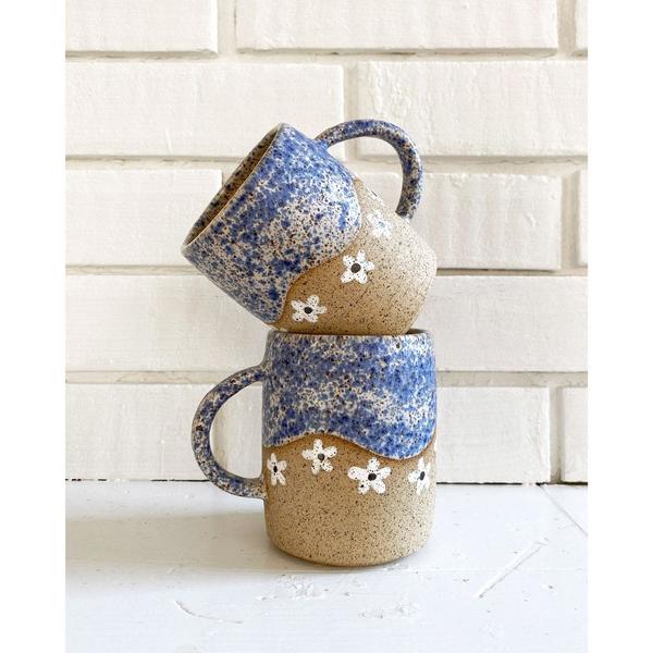 Speckled Daisy Mug - White Speckled Daisy Mug - White