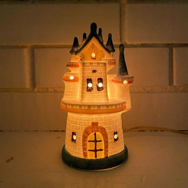 Vintage Ceramic Castle Lamp Vintage Ceramic Castle Lamp