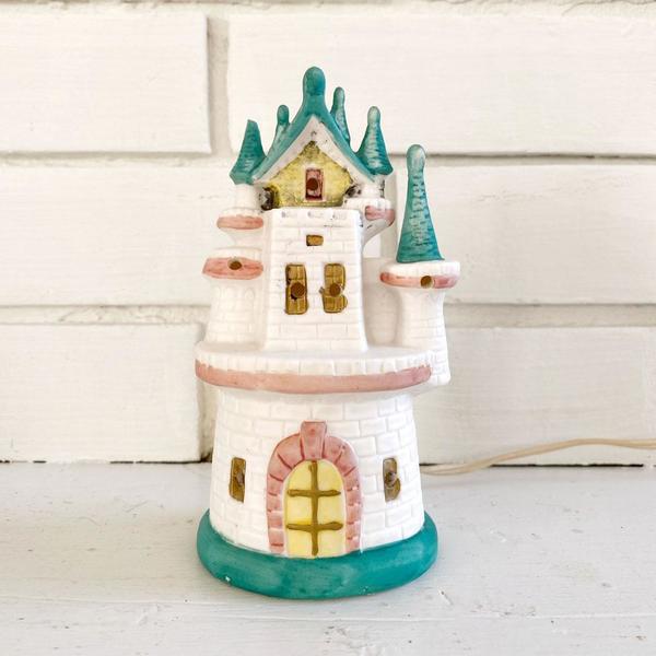 Vintage Ceramic Castle Lamp Vintage Ceramic Castle Lamp