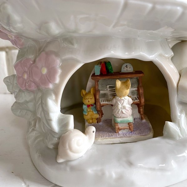 Vintage Porcelain Mushroom Home Lamp Vintage Porcelain Mushroom Home Lamp