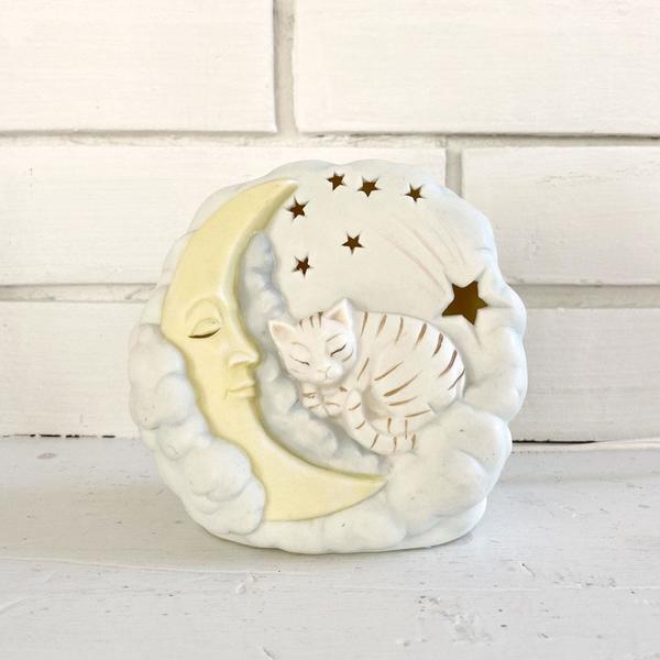 Vintage Porcelain Sleepy Cat Lamp Vintage Porcelain Sleepy Cat Lamp