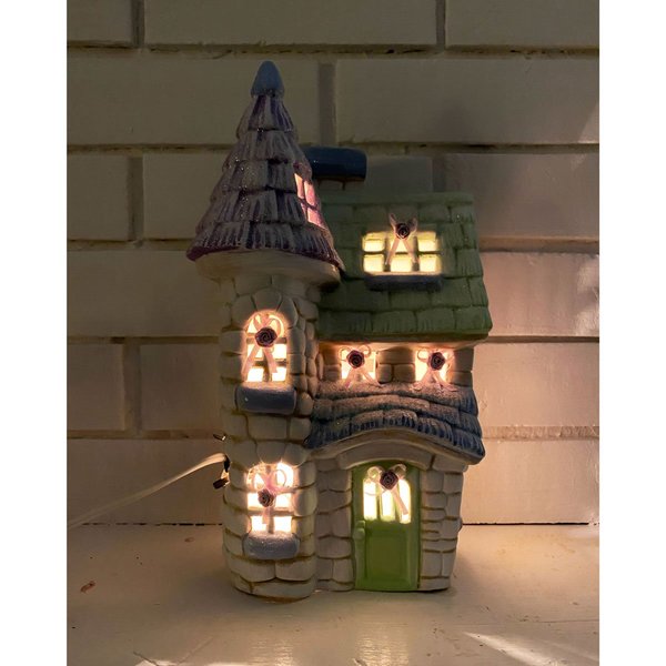 Vintage Porcelain Sparkle Castle Lamp Vintage Porcelain Sparkle Castle Lamp