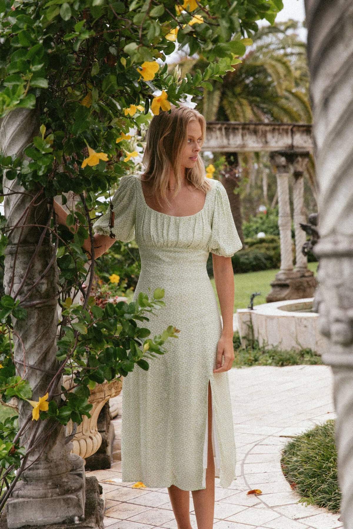 Charlie Holiday Mia Midi Dress - Green Floral