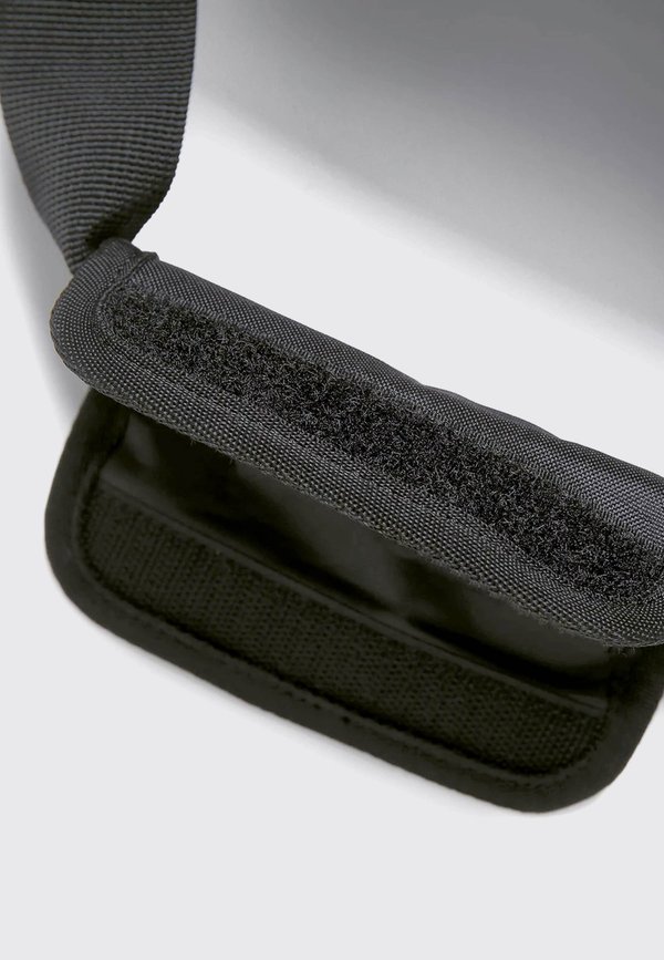 ThisIsNeverThat CA90 18 Duffle bag - black ThisIsNeverThat CA90 18 Duffle bag - black