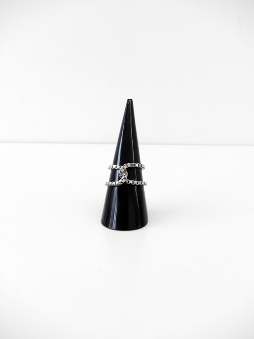 Saskia Diez Loop Ring Saskia Diez Loop Ring