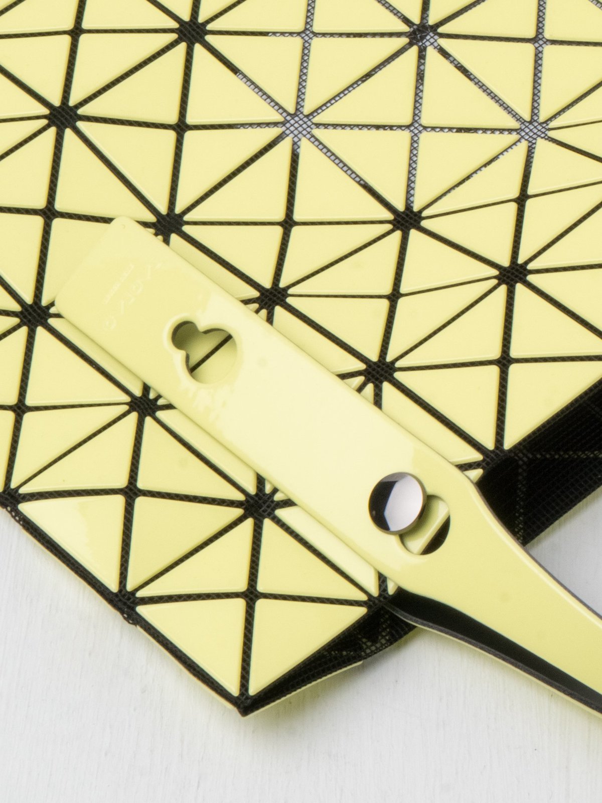 BAO BAO ISSEY MIYAKE PRISM GLOSS BB16AG517_52 bag - YELLOW
