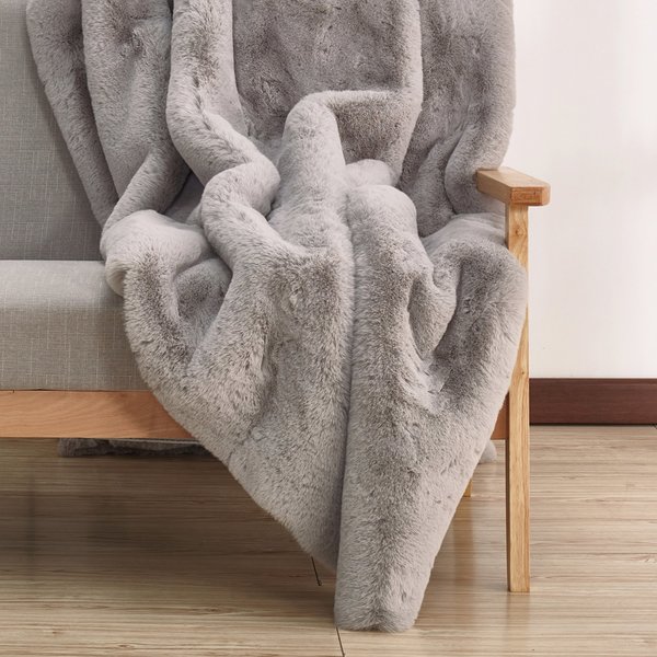 Design Life Kids Faux Fur Throw Design Life Kids Faux Fur Throw