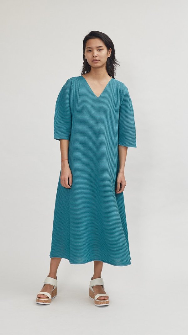 Issey Miyake Paper Circle Knit Dress - Turquoise Green | Garmentory Issey Miyake Paper Circle Knit Dress - Turquoise Green | Garmentory