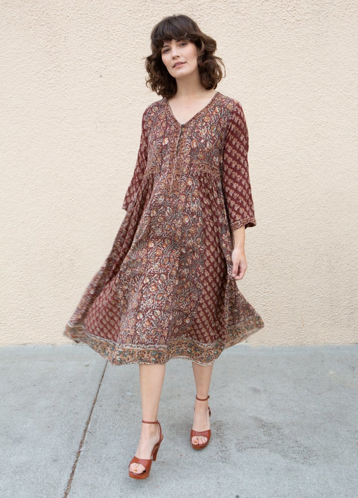 indian cotton gauze dress 1970s India with Quilted Yoke Wayward Collection 100% cotton gauze *Double lined Vintage 70s Phool Indian Cotton