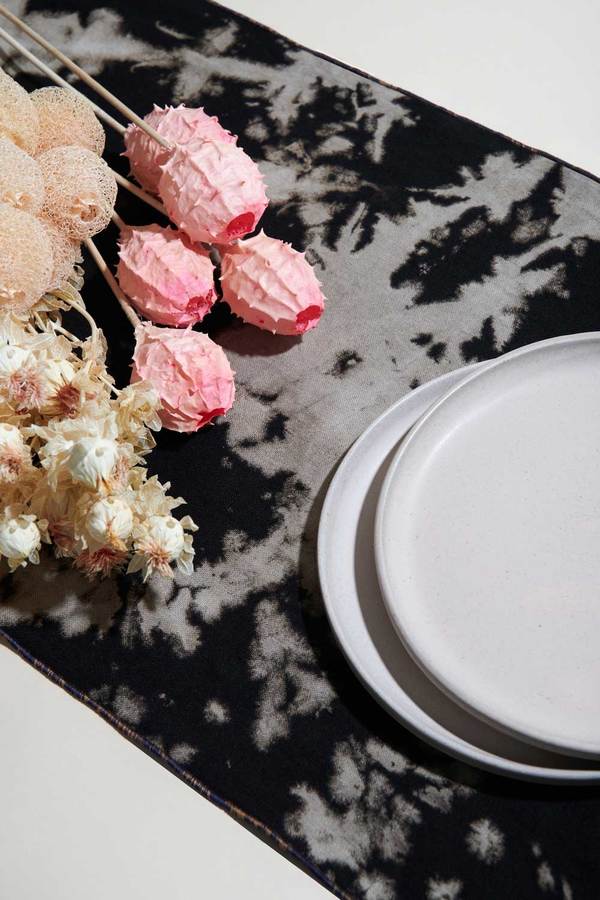 ATELIER SAUCIER Linen Centerpiece Runner - After Dark