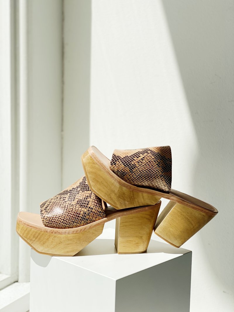Jibe Clog in Bone by Rachel Comey
