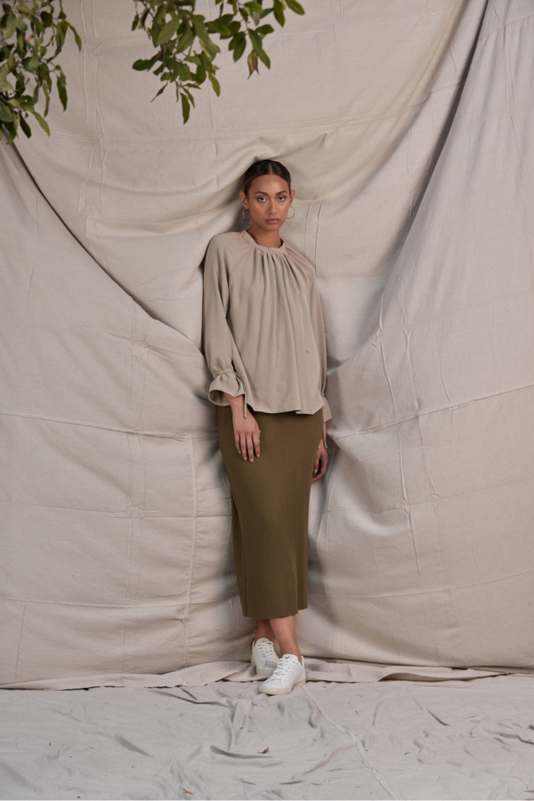 Lois Hazel Cena Top - Taupe Lois Hazel Cena Top - Taupe