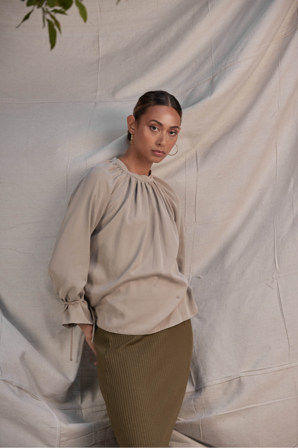 Lois Hazel Cena Top - Taupe Lois Hazel Cena Top - Taupe