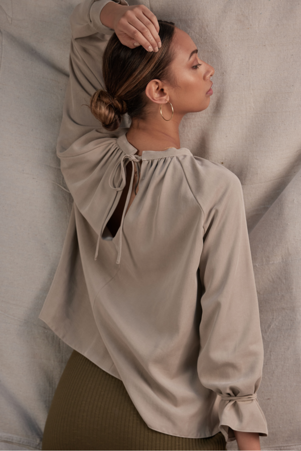 Lois Hazel Cena Top - Taupe Lois Hazel Cena Top - Taupe