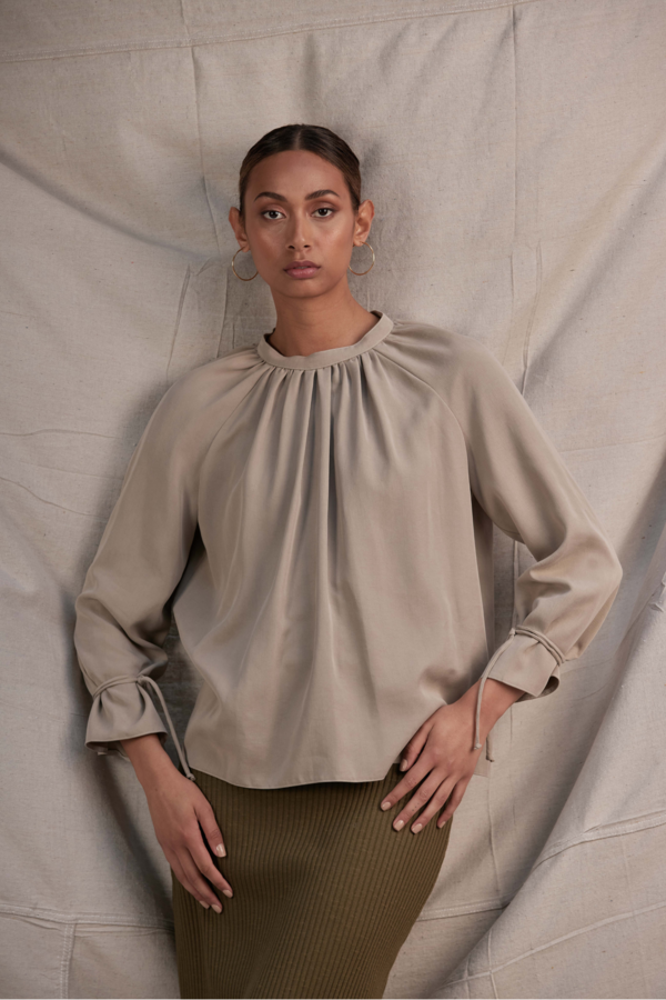 Lois Hazel Cena Top - Taupe Lois Hazel Cena Top - Taupe