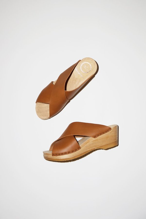 No.6 Frida Clog - Palomino No.6 Frida Clog - Palomino