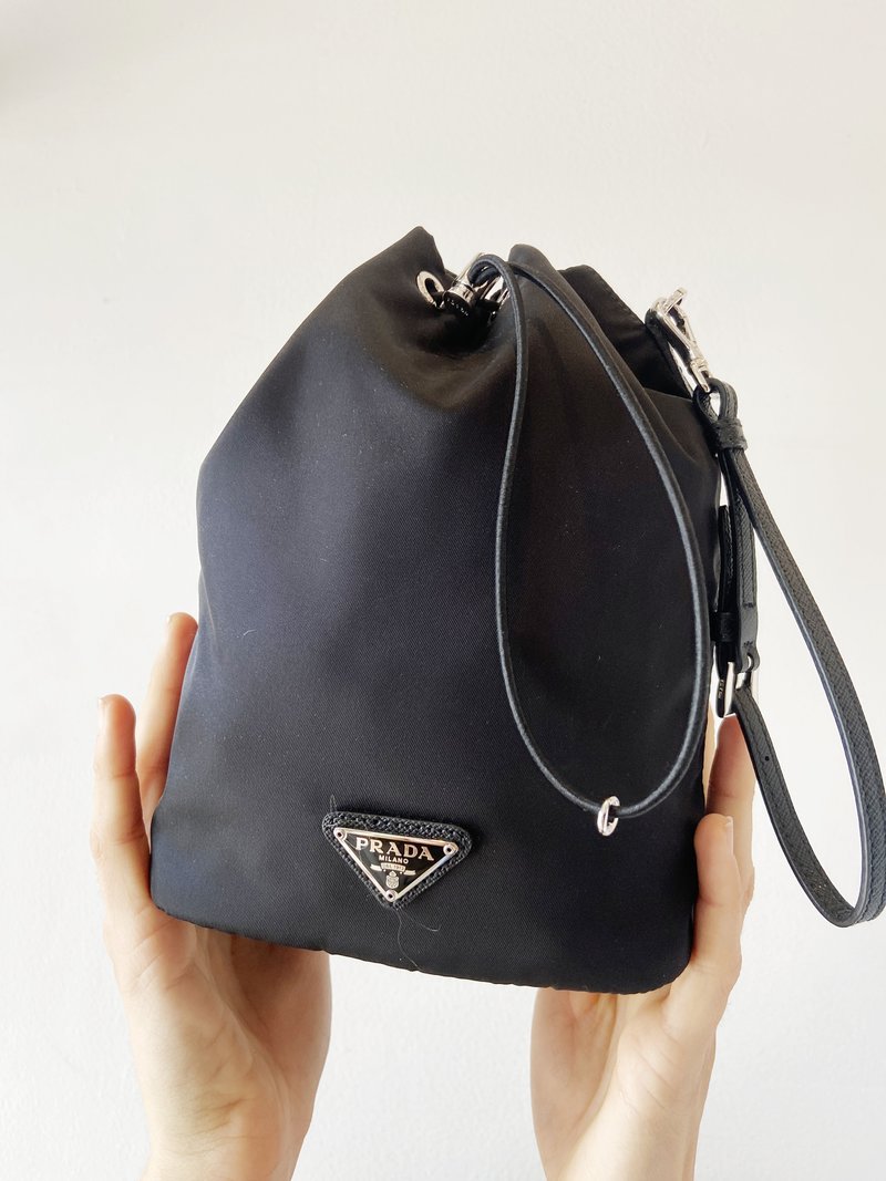 PRADA ポーチ CONTENITORE MANIGLIA 1N865 Prada - Nylon Contenitore Maniglia Pouch | HBX - Globally
