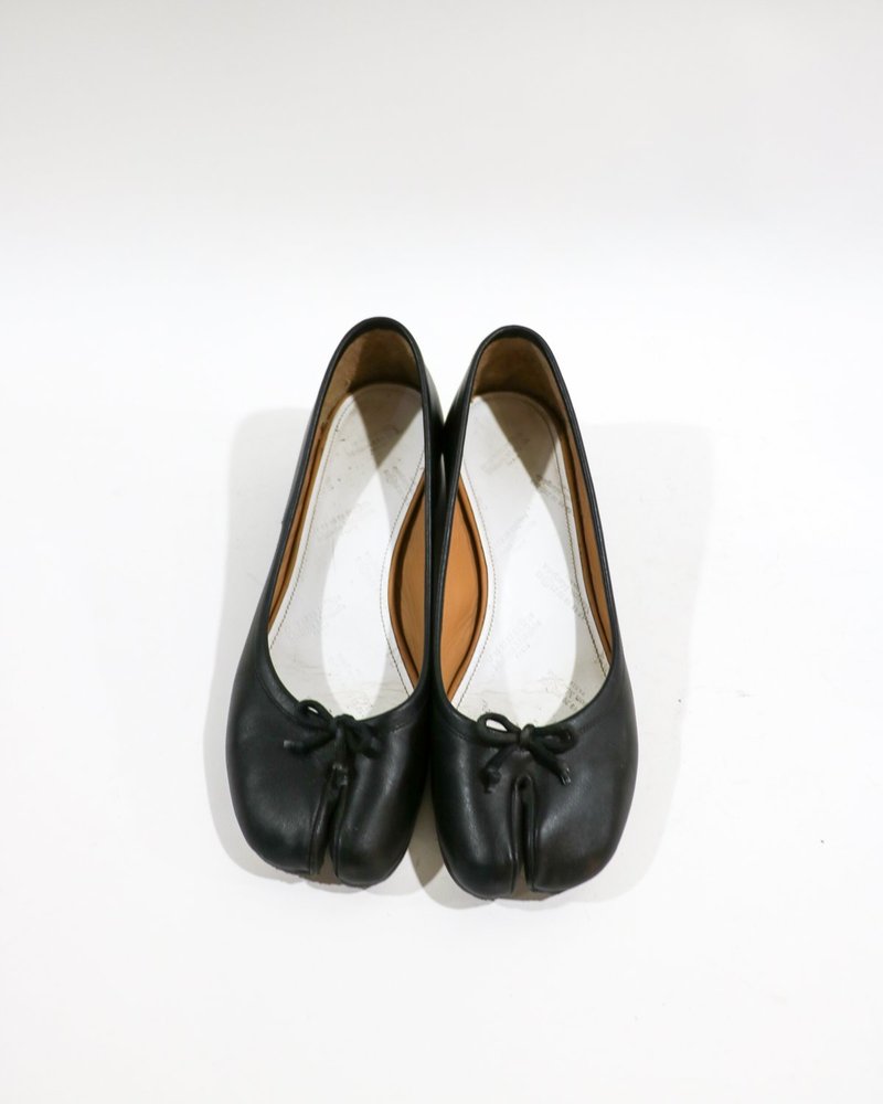 【送料&関税込】Maison Margiela Toe Cup Bra Maison Margiela | #Tabiology Pop-up at South Coast Plaza