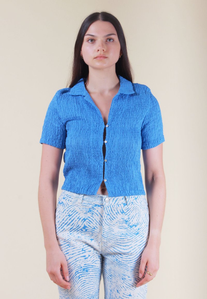 トップス palomawool JOSEFINA SHORT SLEEVE BLOUSE Paloma Wool Josefina Shirt - Sky Blue | Garmentory