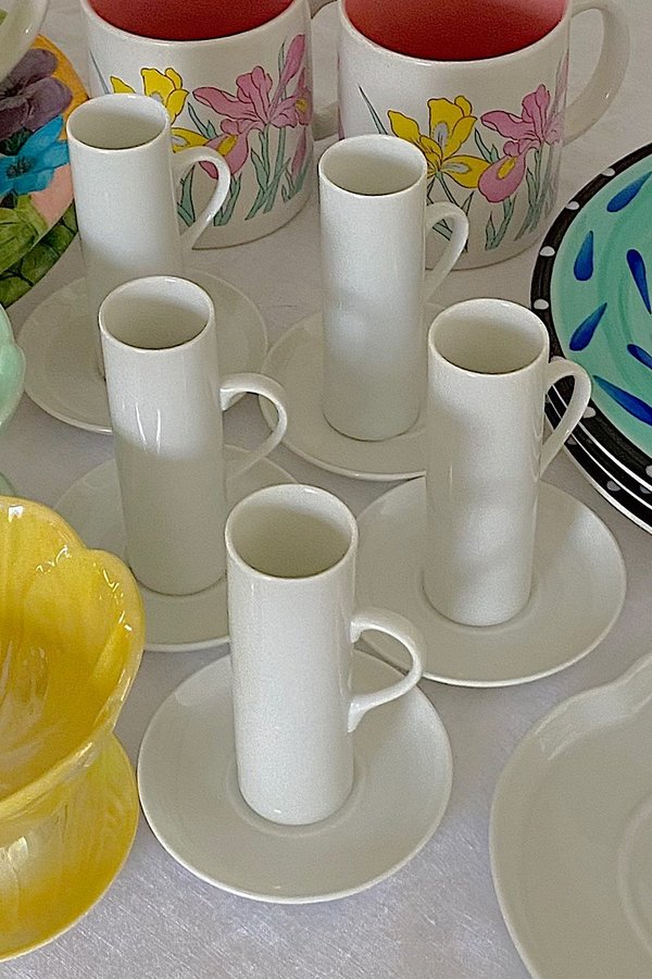 Casa Cuadra Vintage Minimalist Porcelain Espresso Cups & Saucers - White Casa Cuadra Vintage Minimalist Porcelain Espresso Cups & Saucers - White