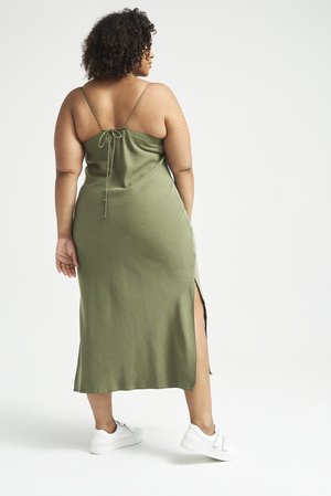 Lois Hazel Pillar Slip - Moss Lois Hazel Pillar Slip - Moss