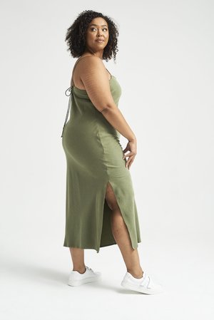 Lois Hazel Pillar Slip - Moss Lois Hazel Pillar Slip - Moss