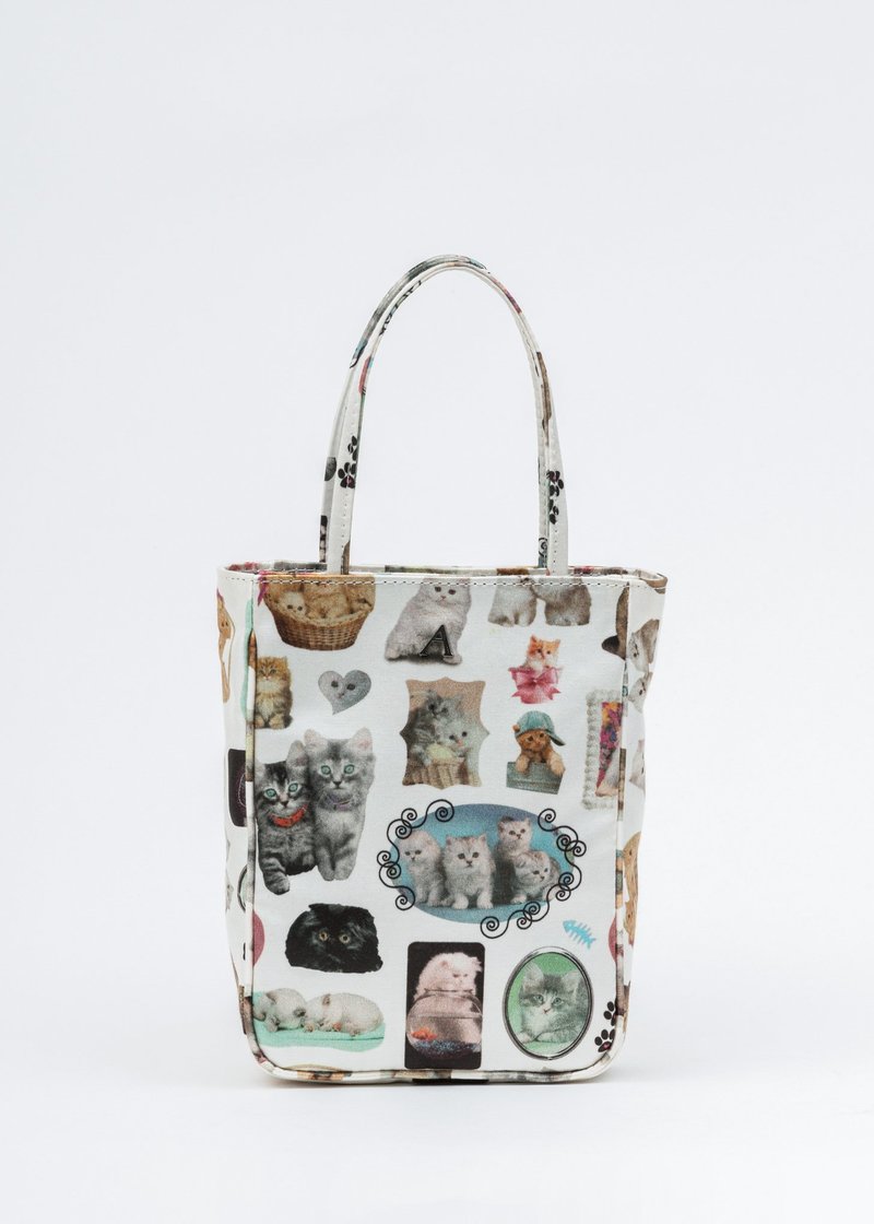 Ashley Williams Kate Bag - Cats Print | Garmentory
