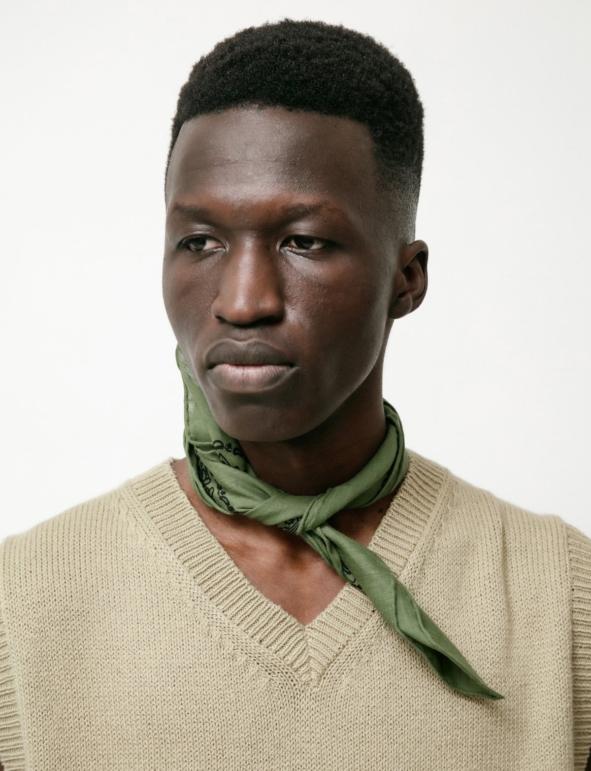 Margaret Howell Paisley Print Scarf in Linen Voile - Fern