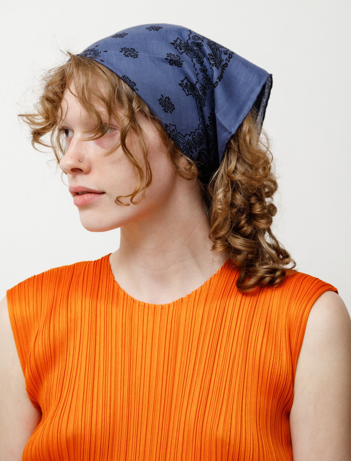 Margaret Howell Paisley Print Scarf in Linen Voile - Pacific Black