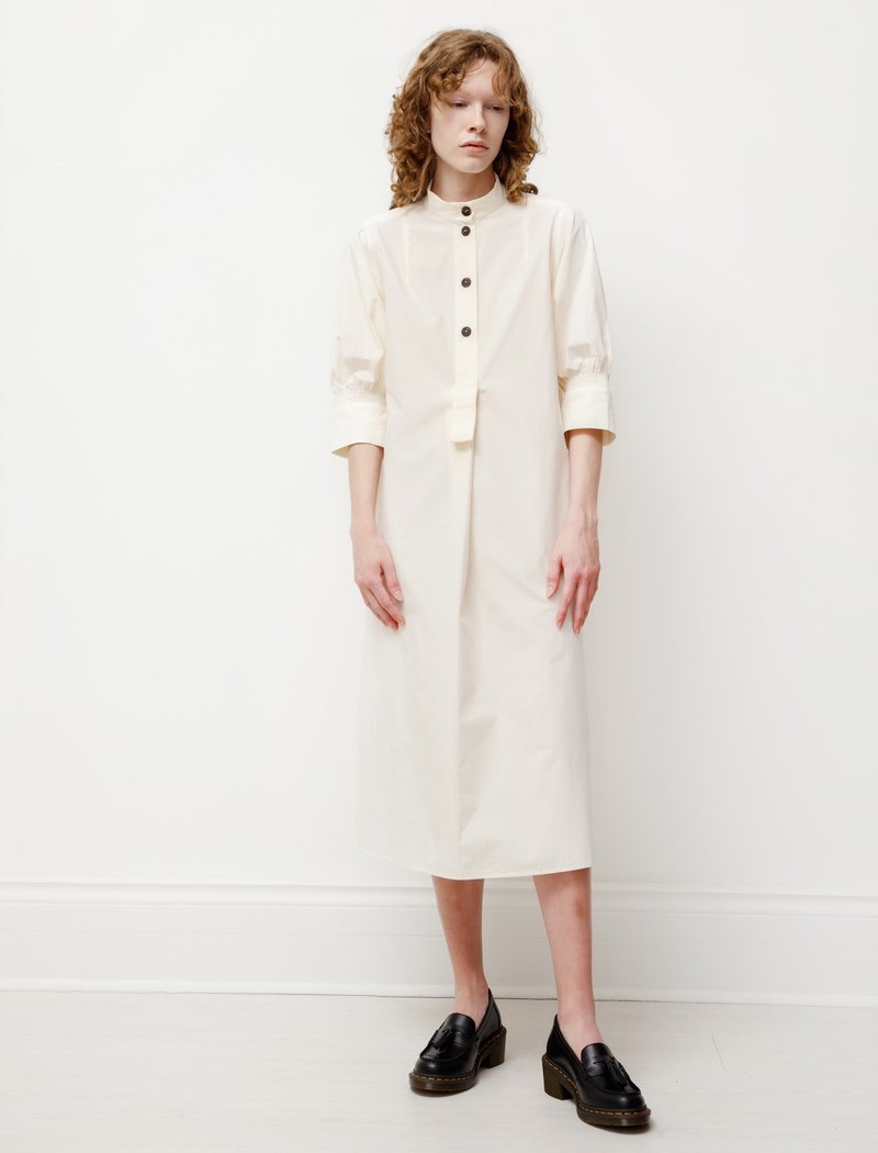 nicholson & nicholson Apple Short Sleeve Dress in White