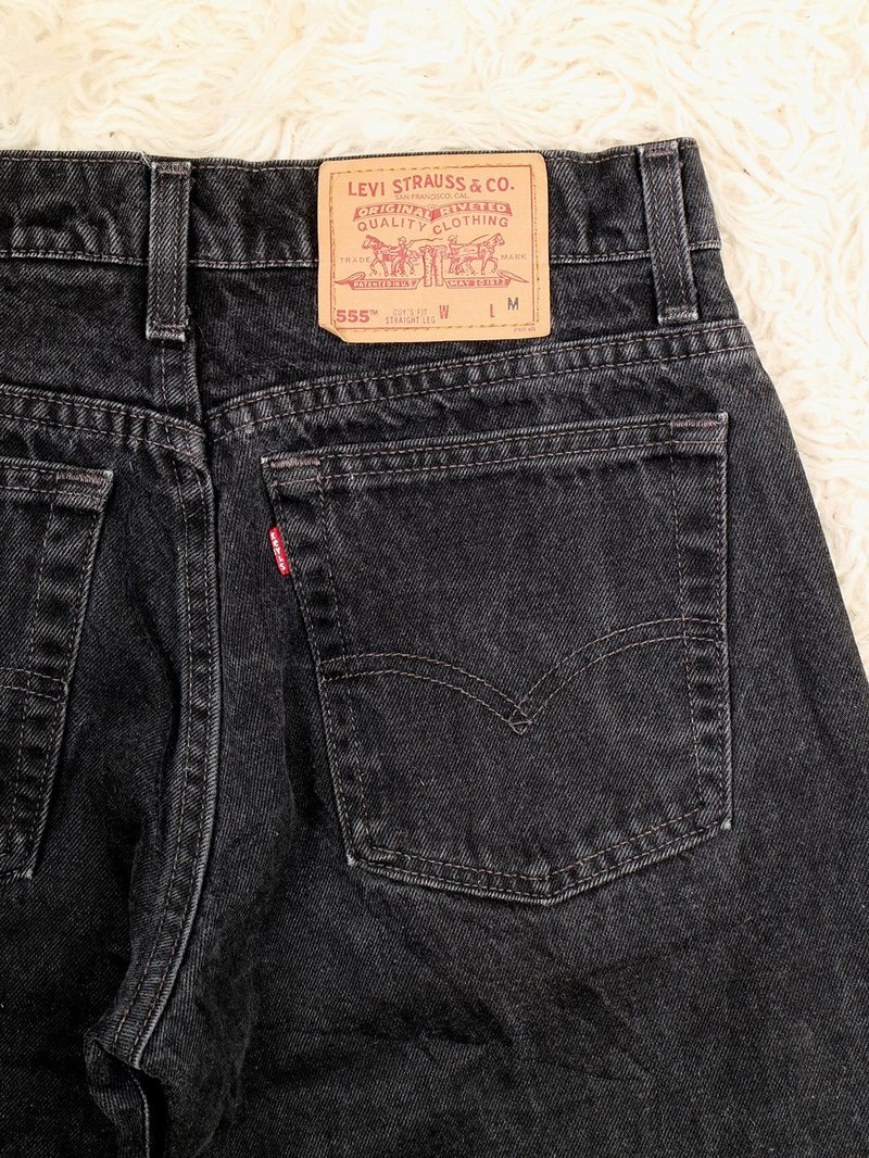 Vintage levi's 555 straight leg jeans - black | Garmentory