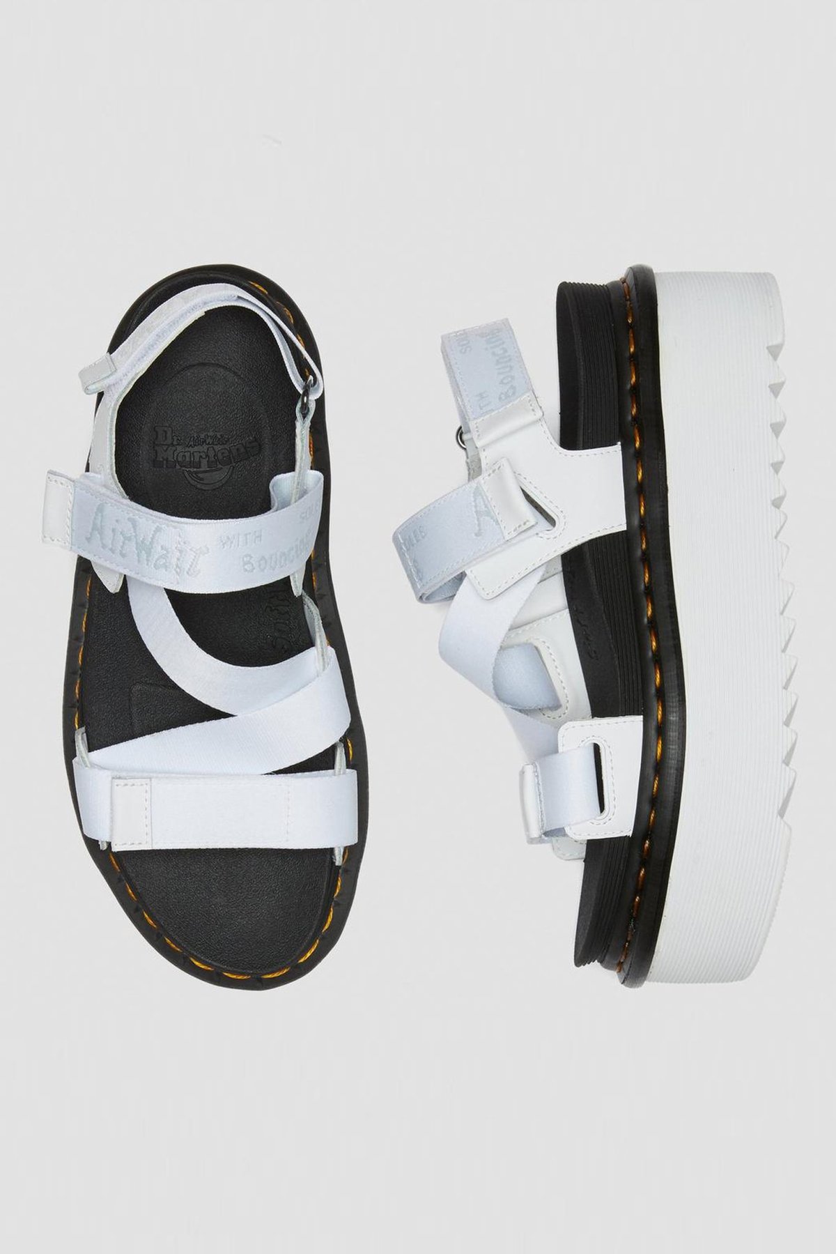 Dr Martens★KIMBER プラットフォーム サンダル★厚底★WHITE Dr. Martens（ドクターマーチン）の「【Dr.Martens /ドクター