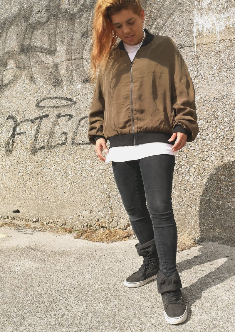 Berenik SILKY CUPRO BOMBER JACKET - khaki Berenik SILKY CUPRO BOMBER JACKET - khaki