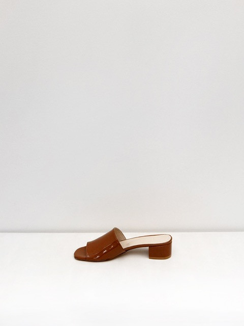 Maryam Nassir Zadeh Sophie Slide Maryam Nassir Zadeh Sophie Slide