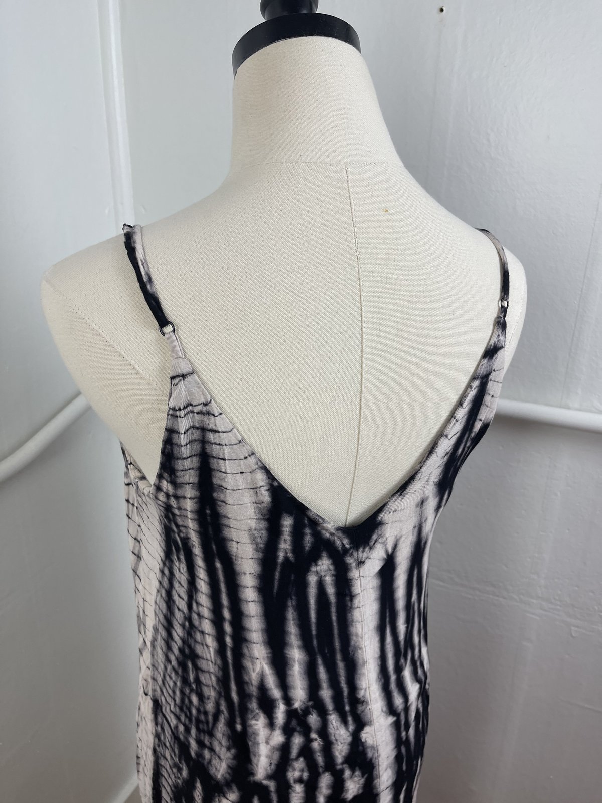 Pre-loved Fifteen Twenty Tie Dye Maxi Dress - black multi - Image 8 of 10