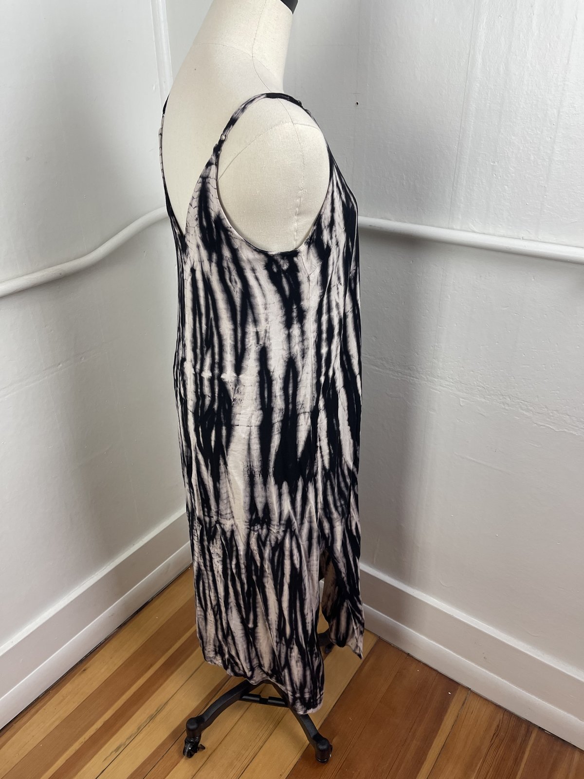 Pre-loved Fifteen Twenty Tie Dye Maxi Dress - black multi - Image 10 of 10