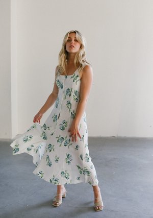 oasis hydrangea dress