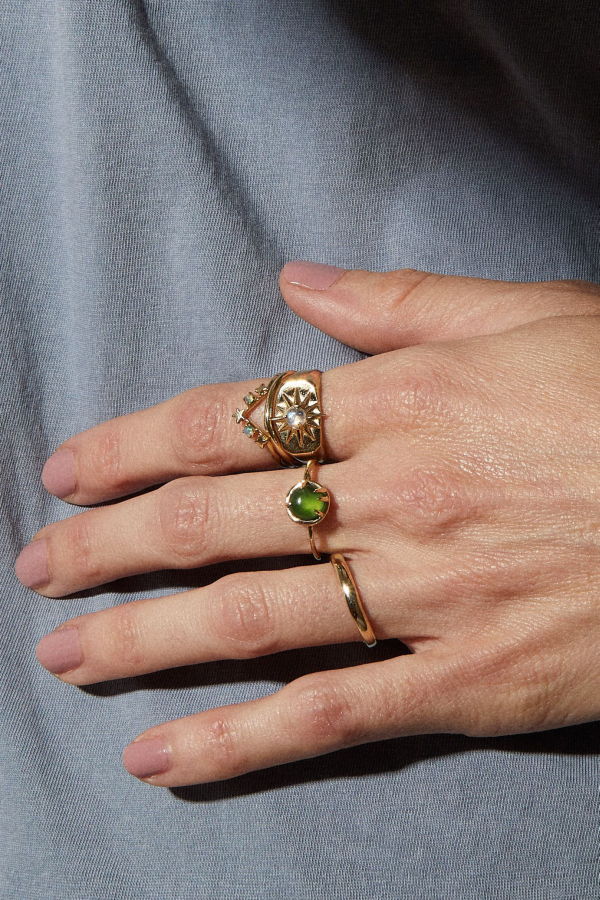 Starburst Signet in Moonstone