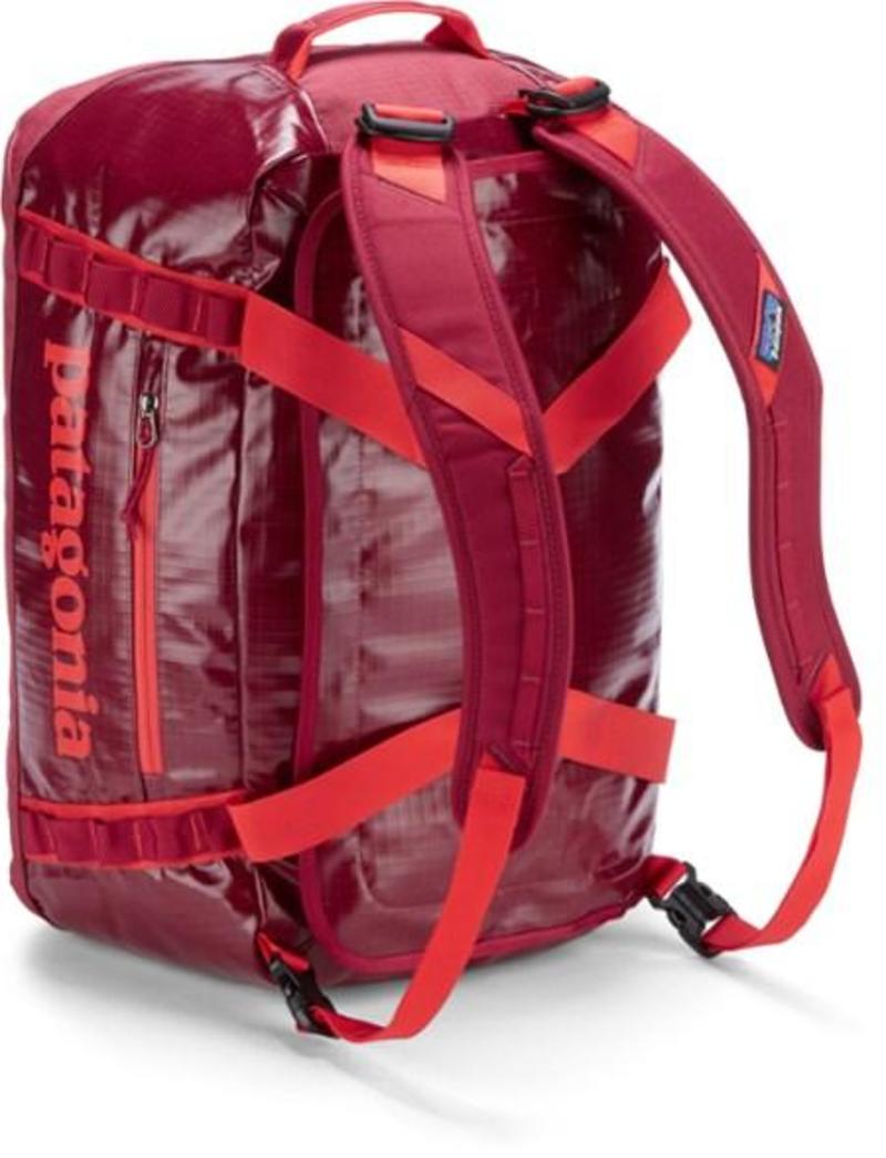 red patagonia duffle bag 40L Black Hole Duffel Smolder Blue/Amanita An interior mesh lid pocket keeps essentials organized and close at hand Patagonia Black Hole Duffel 40L