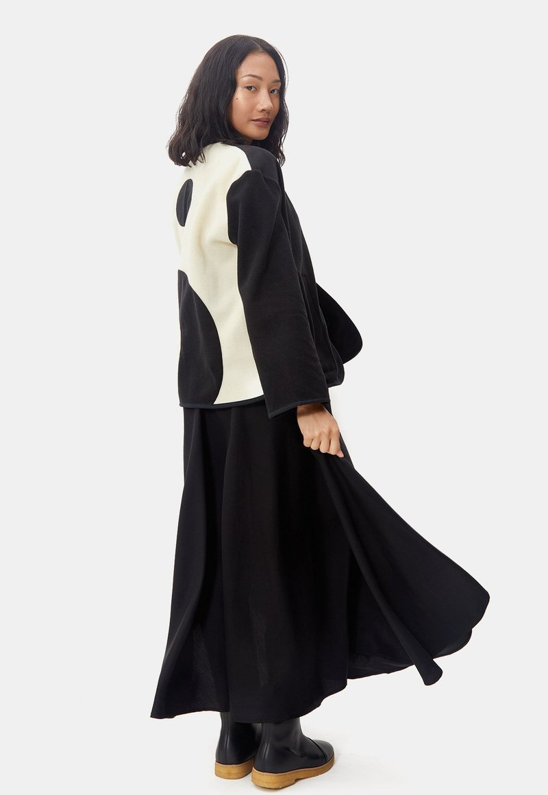 Grön Kulle Noor Fleece Jacket - Black | Garmentory