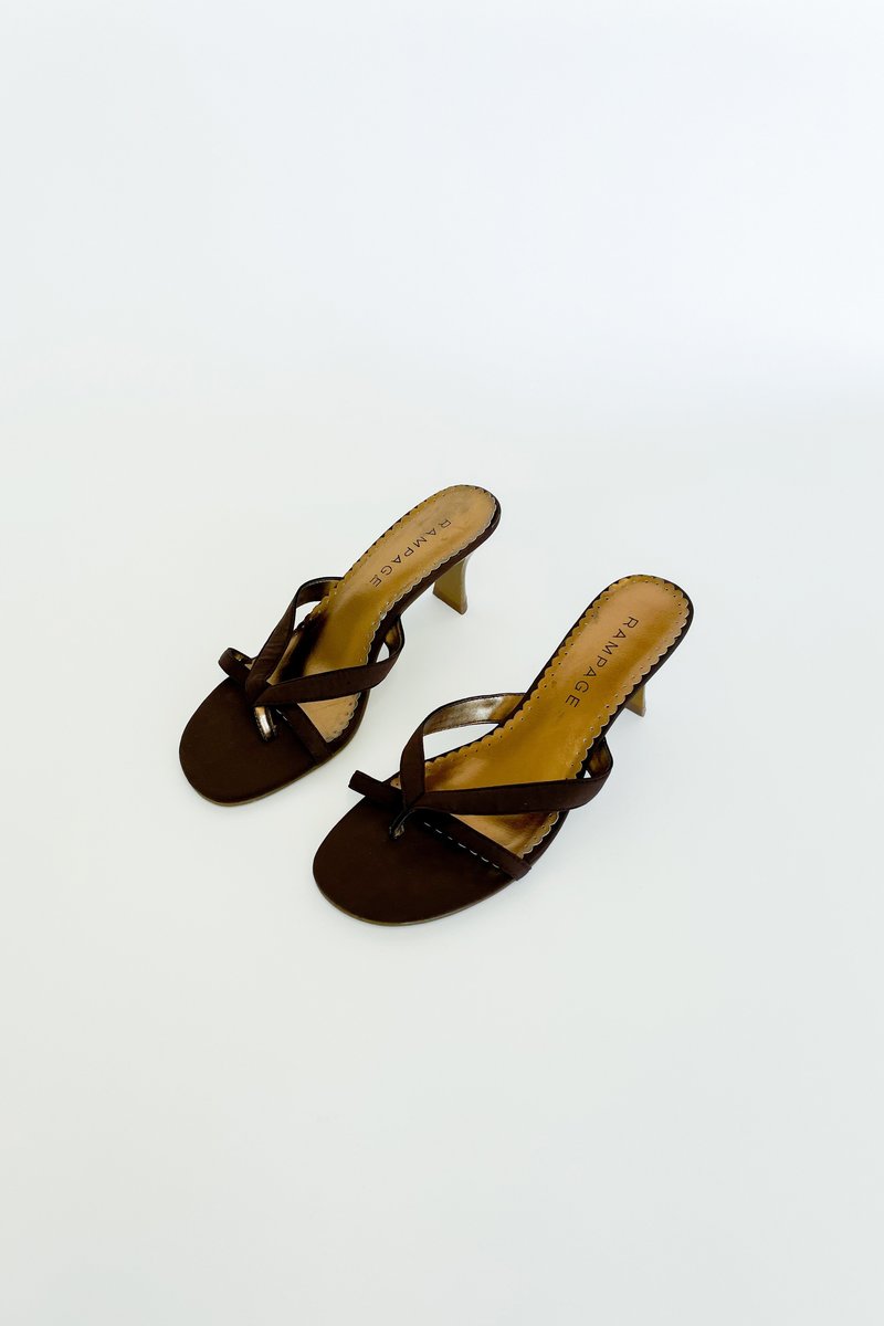 vintage Caroline Holley Strappy Thong Sandals - Cocoa 