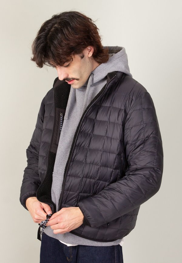 TAION Down x Boa Reversible Jacket - black/black | Garmentory