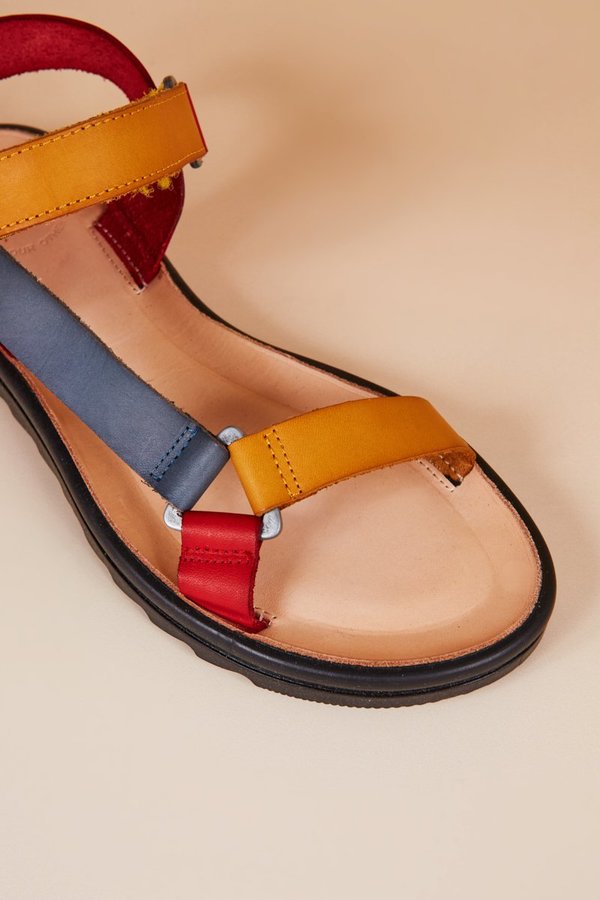 TIOOL TRANSFER Sandals - Red Combo TIOOL TRANSFER Sandals - Red Combo